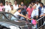 Aamir khan visits lilavati hospital for dilip kumar on 20th April 2016